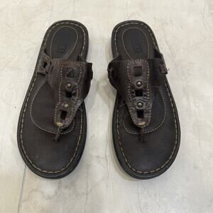Born Women Size 7 Brown Handcrafted Leather Flip Flop Sandal Thong EUC